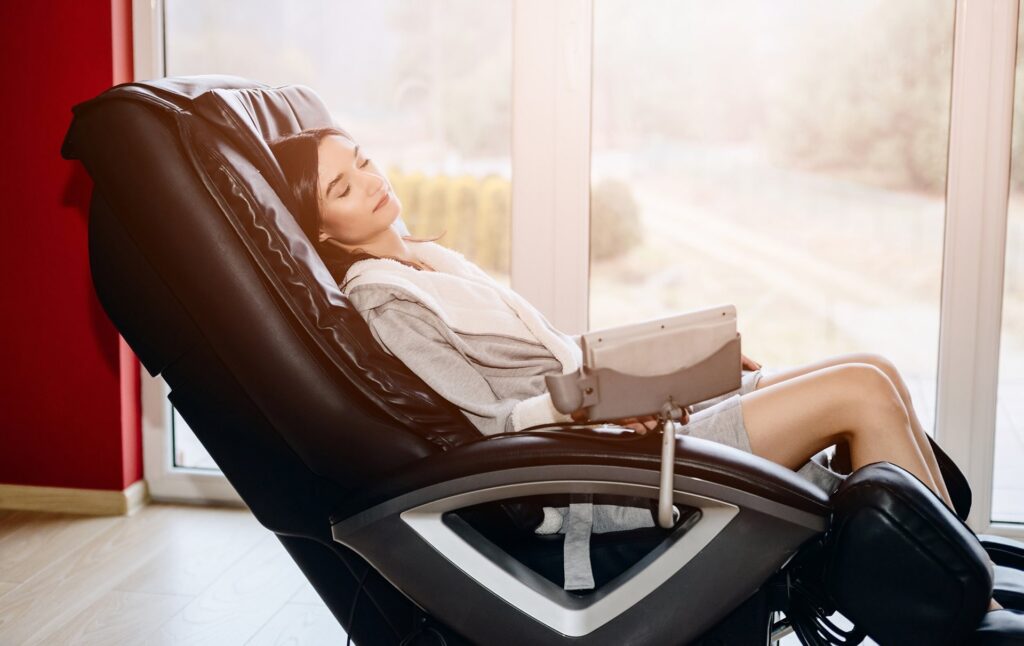 5 Best Massage Chairs for a Tall Person – Relaxing and Spacious!
