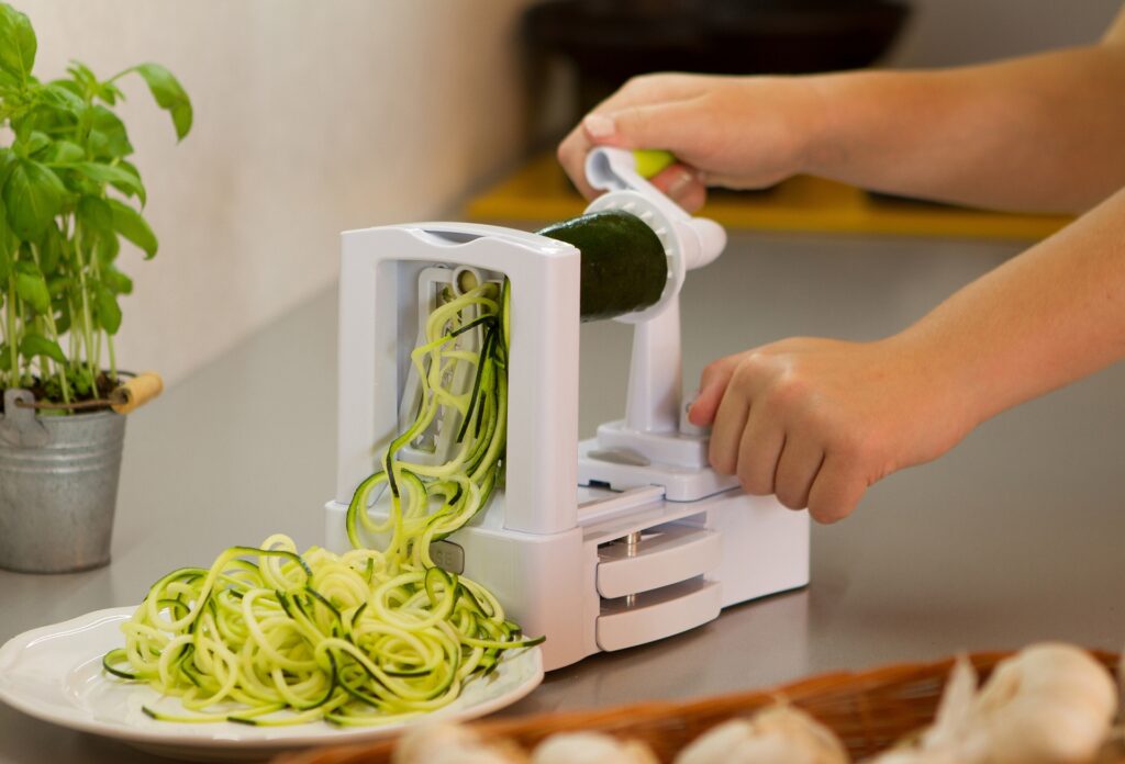 15 Best Salad Slicers – Enjoy a Healthier Lifestyle!